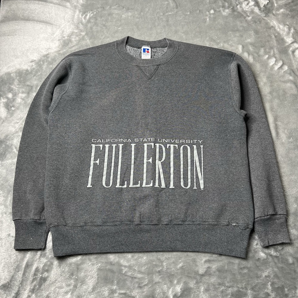 Cal State Fullerton Sweater Size Large Russell Athletic Gray Vintage USA